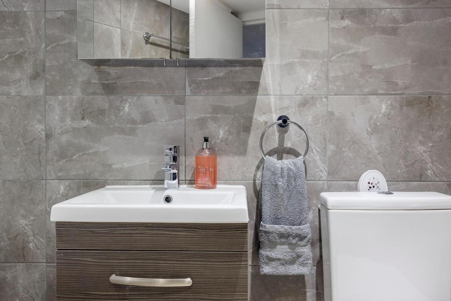 Cute And Cosy In Kensington Appartement