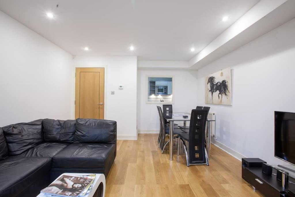 Amazing Location Near St Paul's - Sleeps 4 Appartement