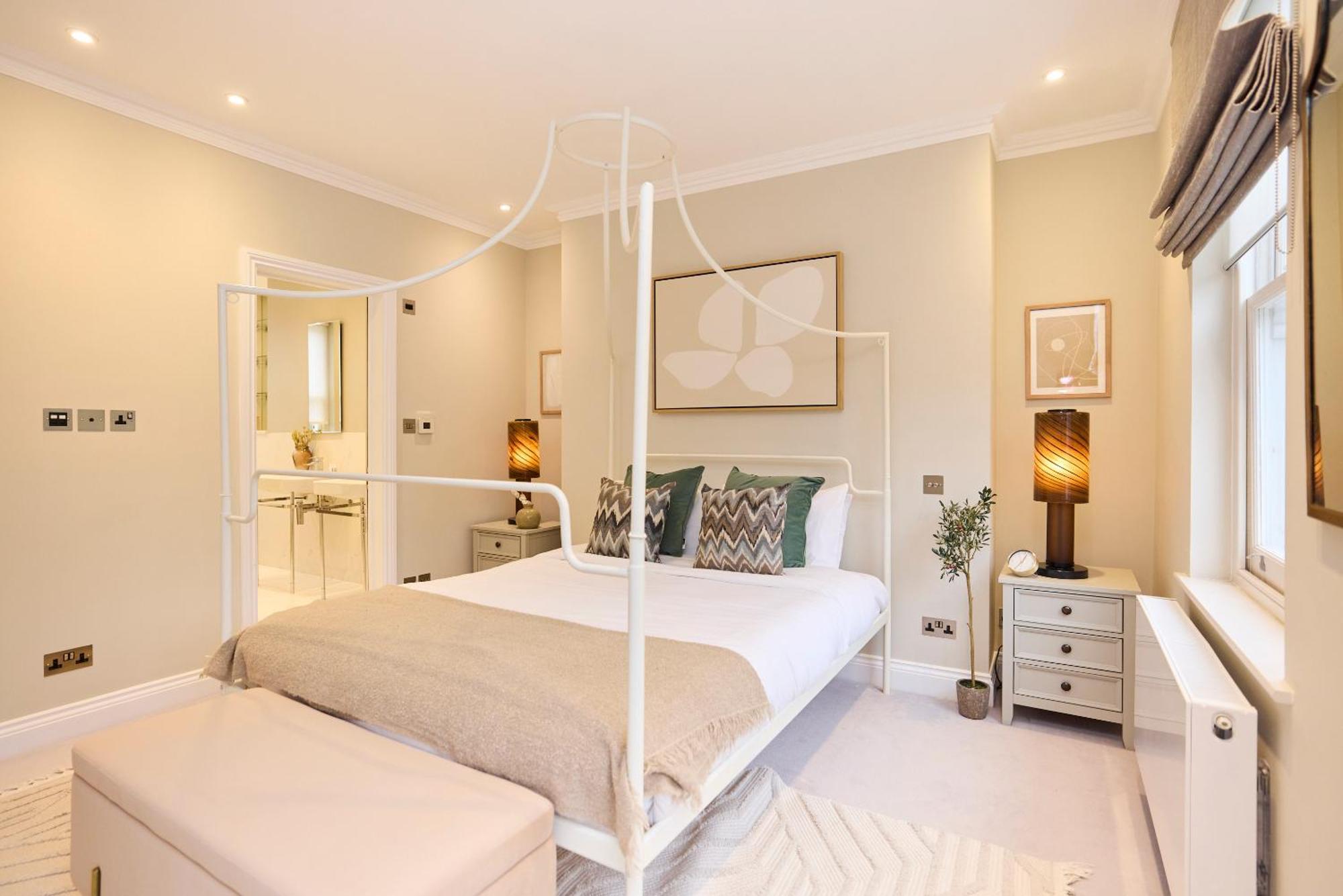 The Latimer Wonder - Stunning 5bdr House With Garden Appartement *