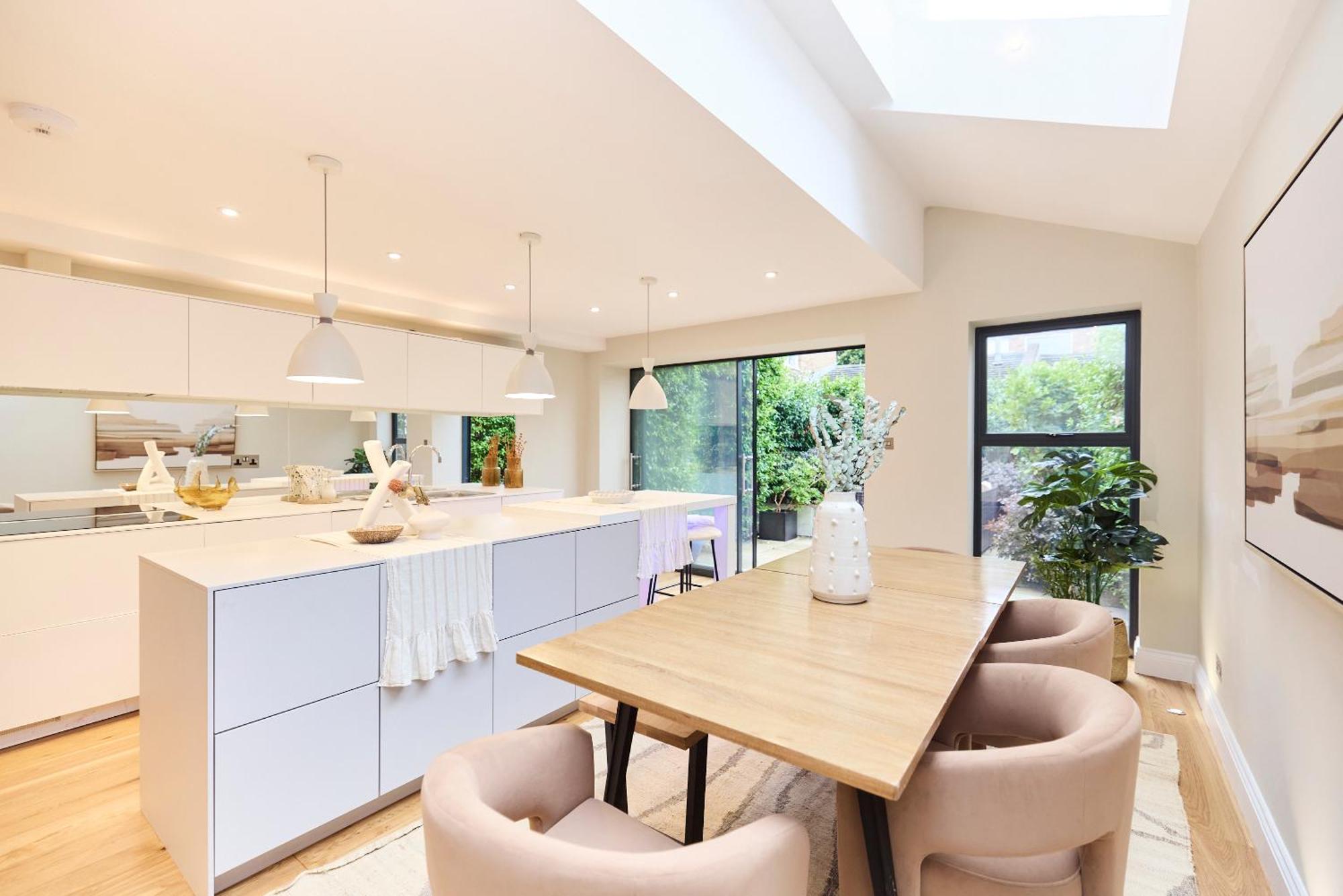 The Latimer Wonder - Stunning 5bdr House With Garden Appartement