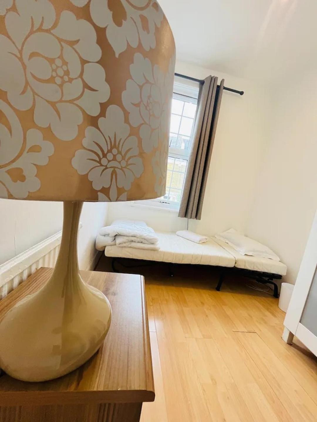 Spacious 3 Bed Flat In Greenwich Appartamento Londra