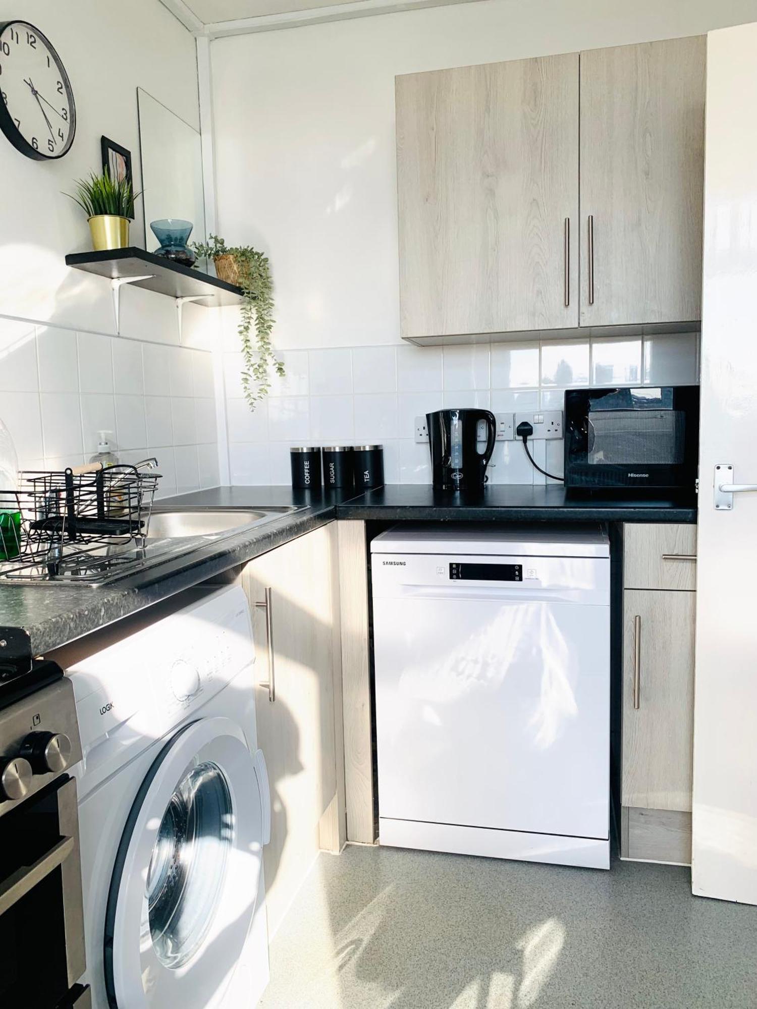 Business 2 Beds - Poplar - 2 Minutes From Station Appartement *