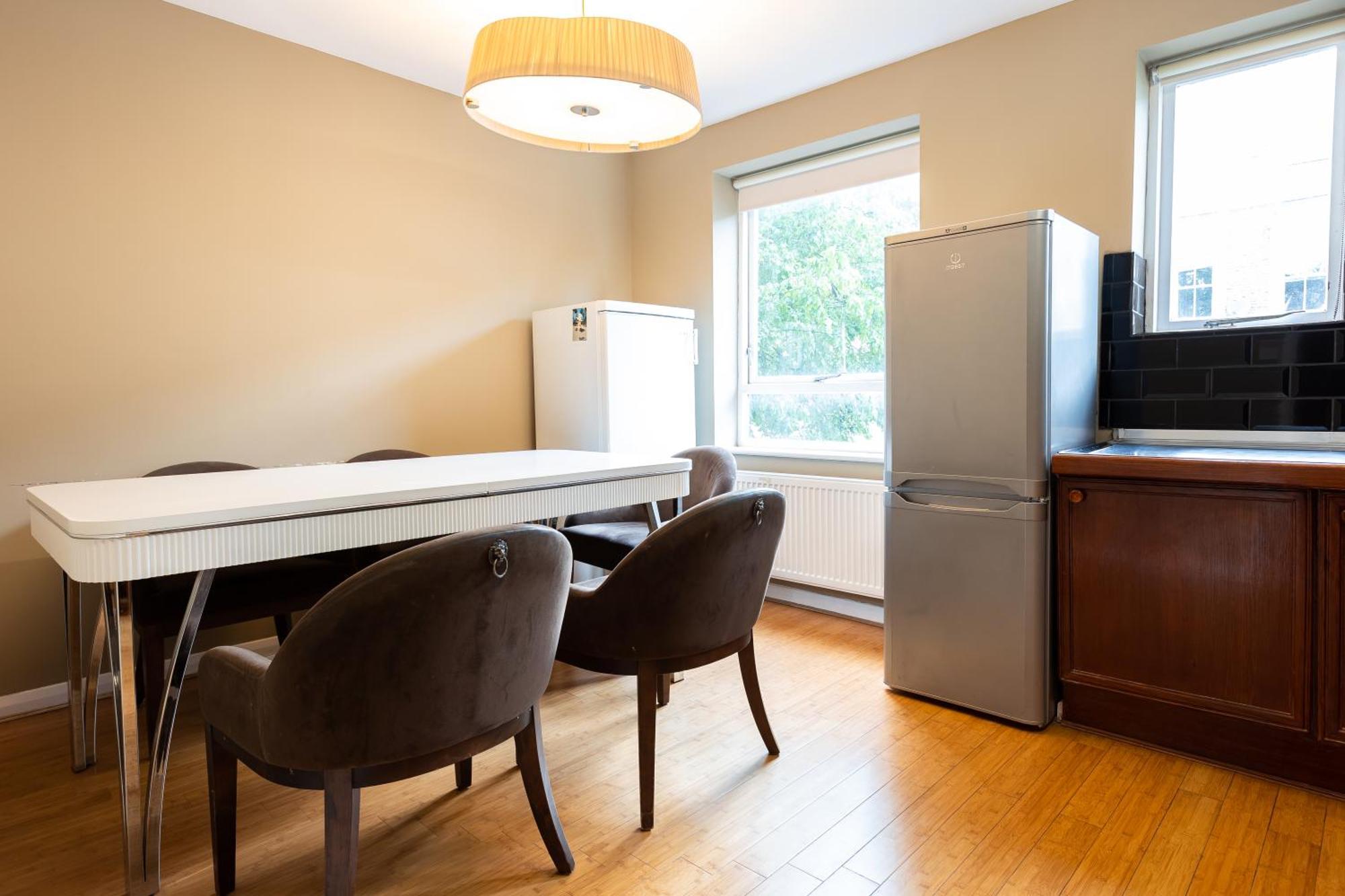 Holiday home Centrally Located 5br Flat Wparking, Maida Vale *
