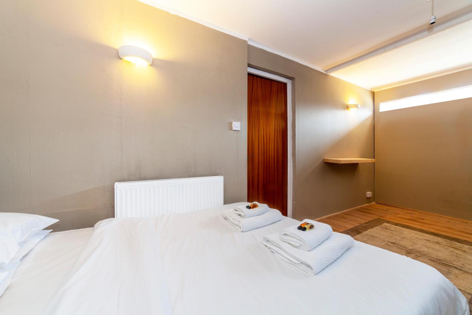 Centrally Located 5br Flat Wparking, Maida Vale Holiday home