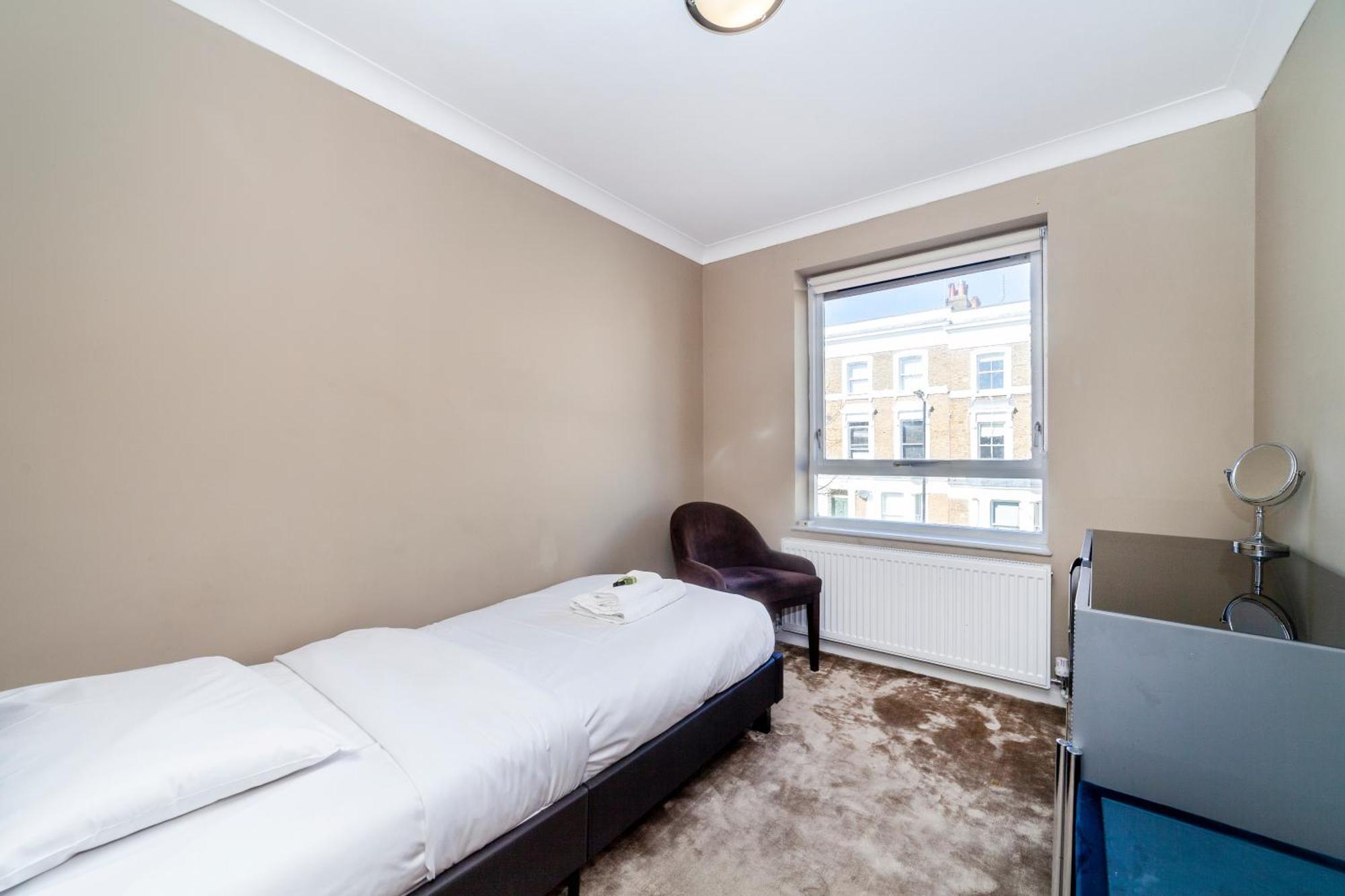 Holiday home Centrally Located 5br Flat Wparking, Maida Vale London