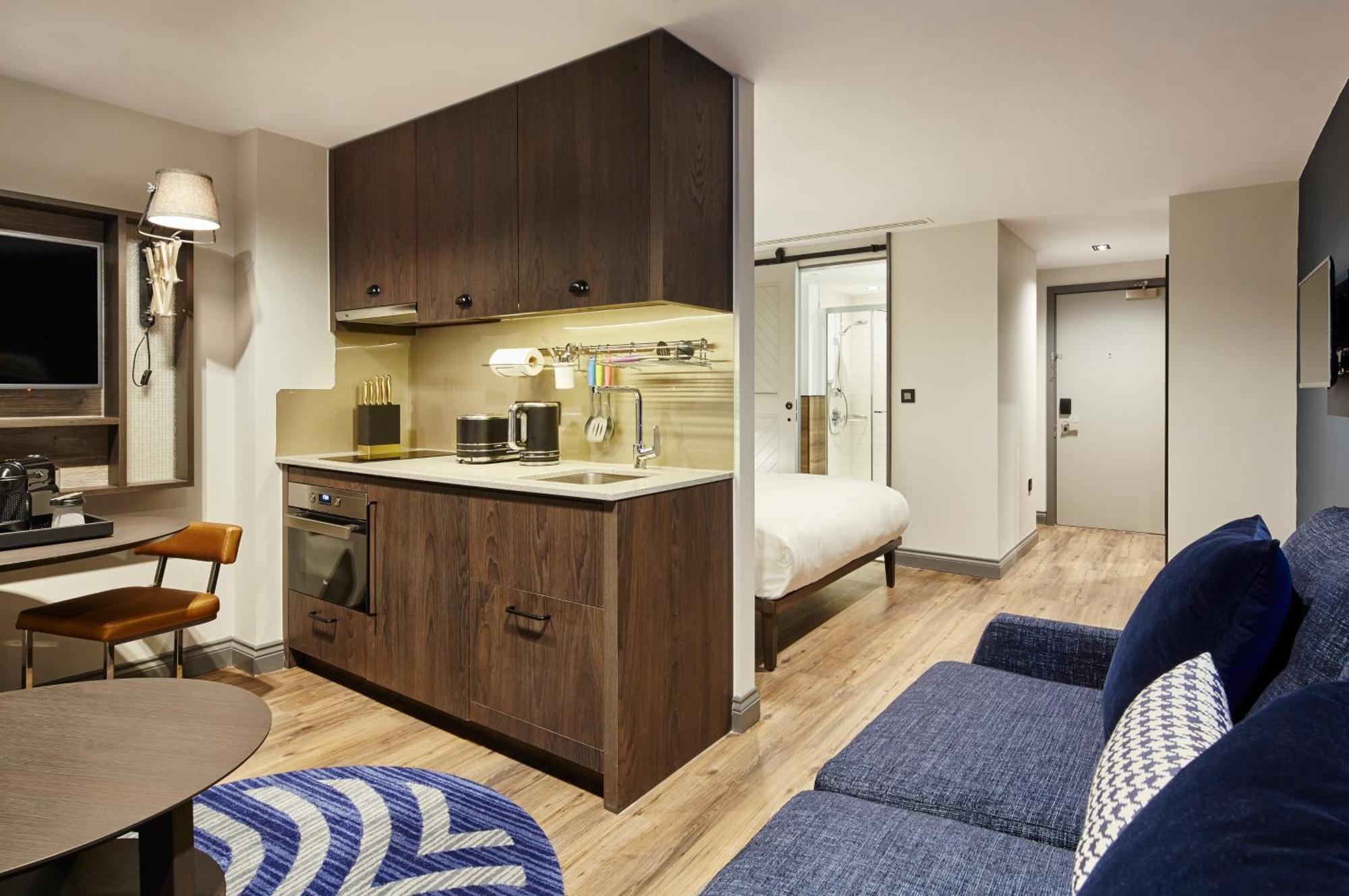 Hotel By Marriott Kensington 4*