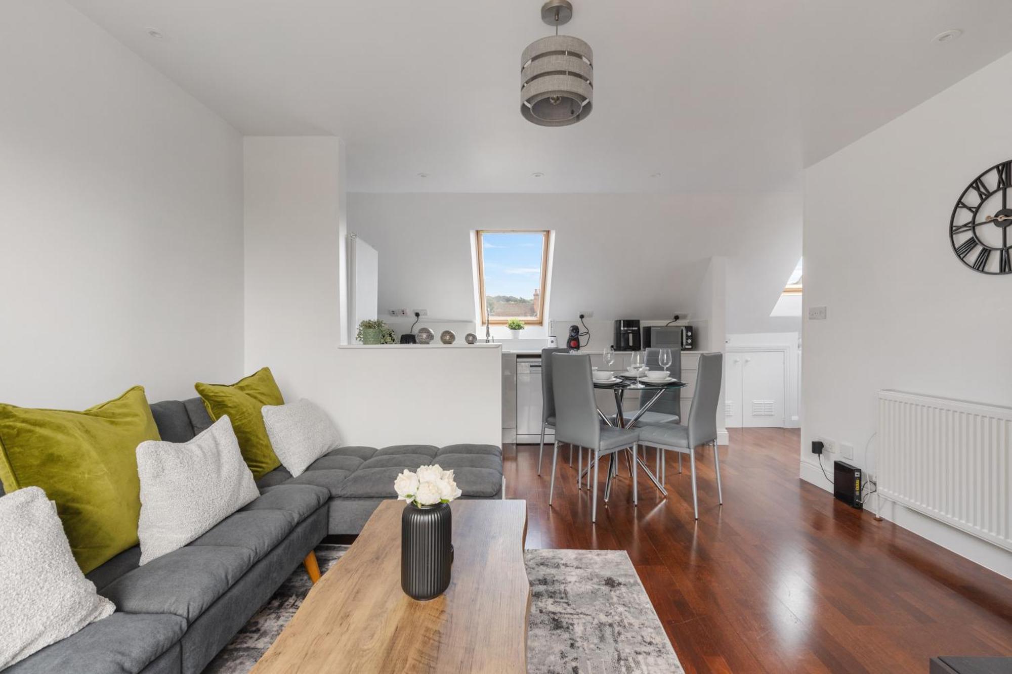 The Hampstead Hideaway - Free Parking - Close To Ldn Lejlighed *