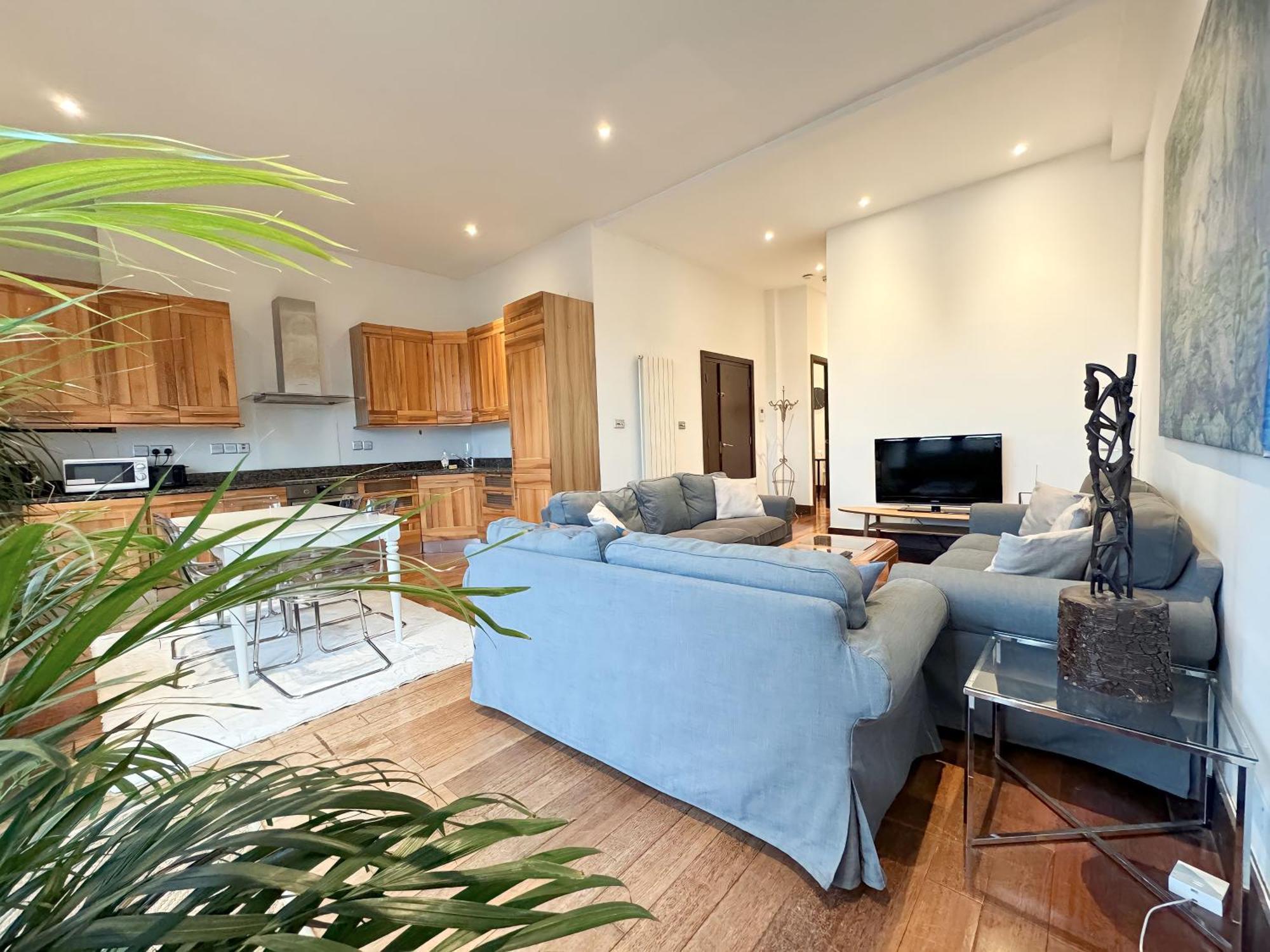 Kensington Premium Three Bed * London
