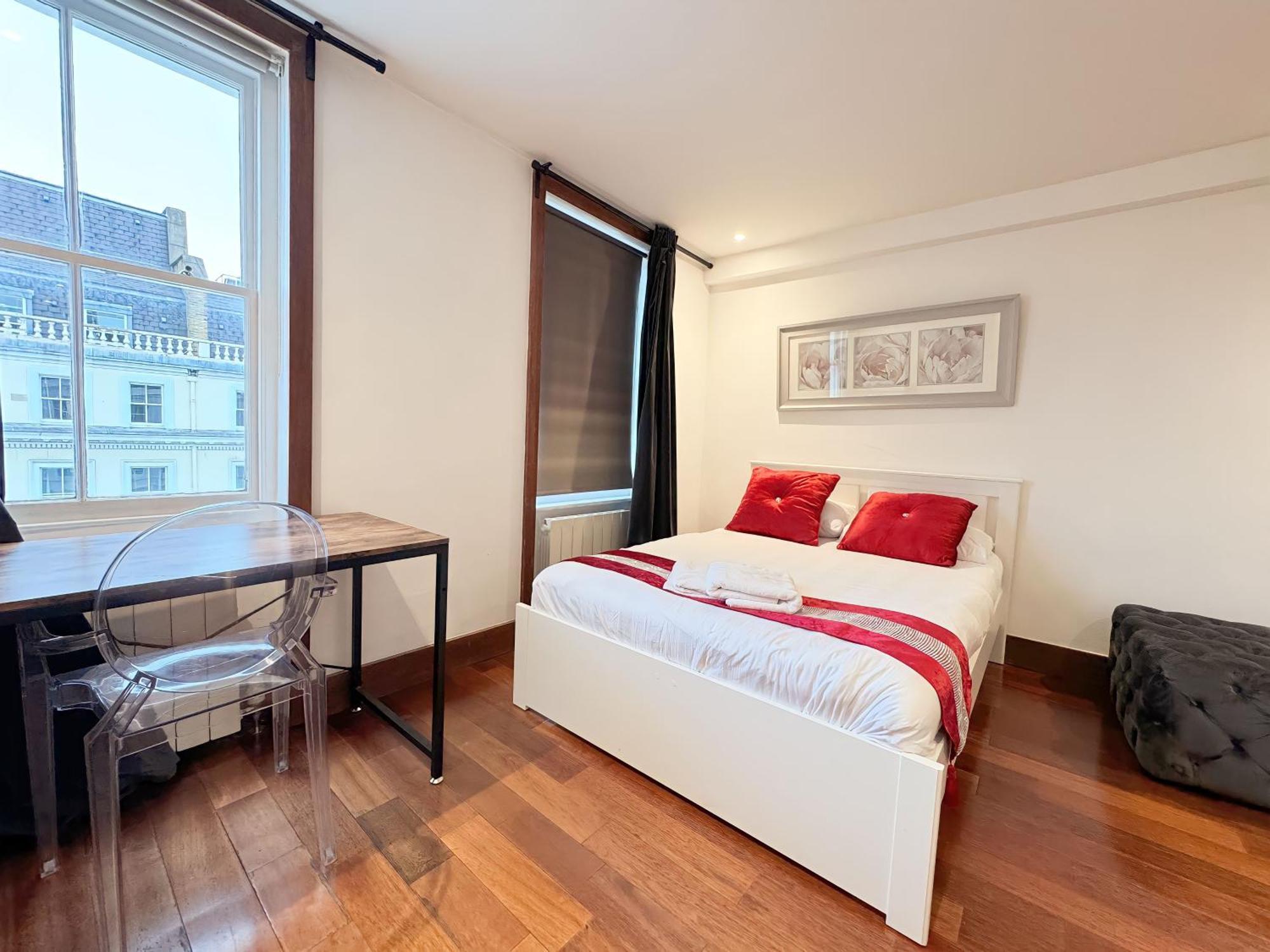 Apartment Kensington Premium Three Bed