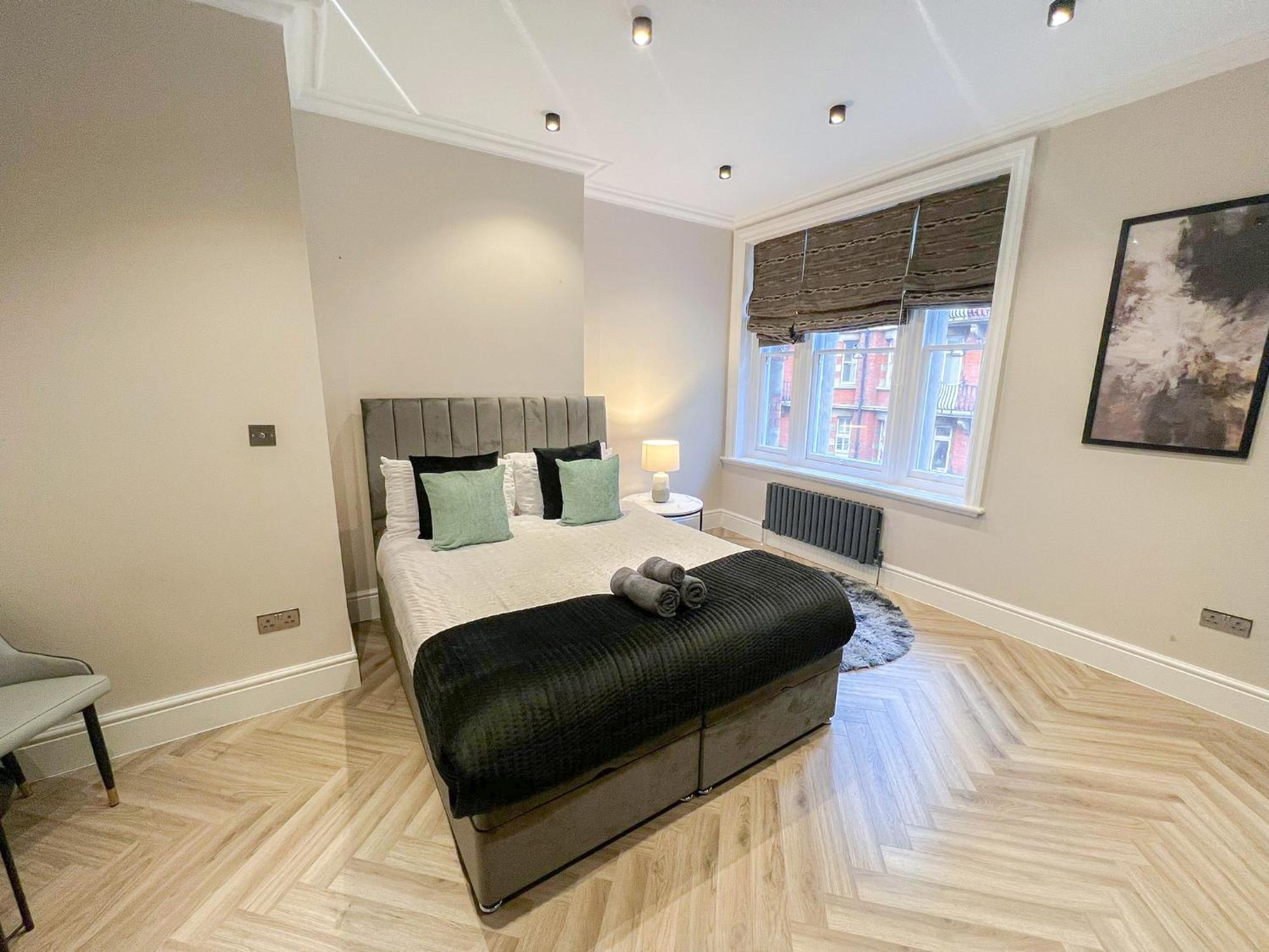 Lux 4 Bedroom In Baker St Near Regent's Park Londen