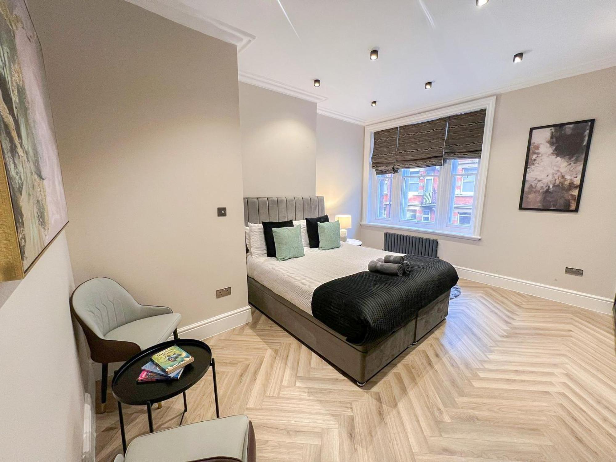 Lux 4 Bedroom In Baker St Near Regent's Park * Londen