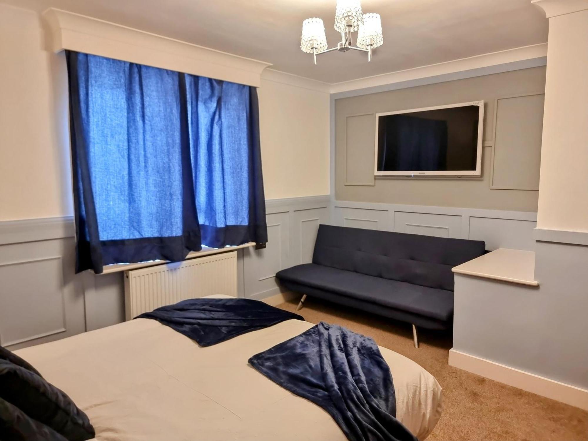 Two Bdr Entire House In By !! Zaftastic !! * Londra