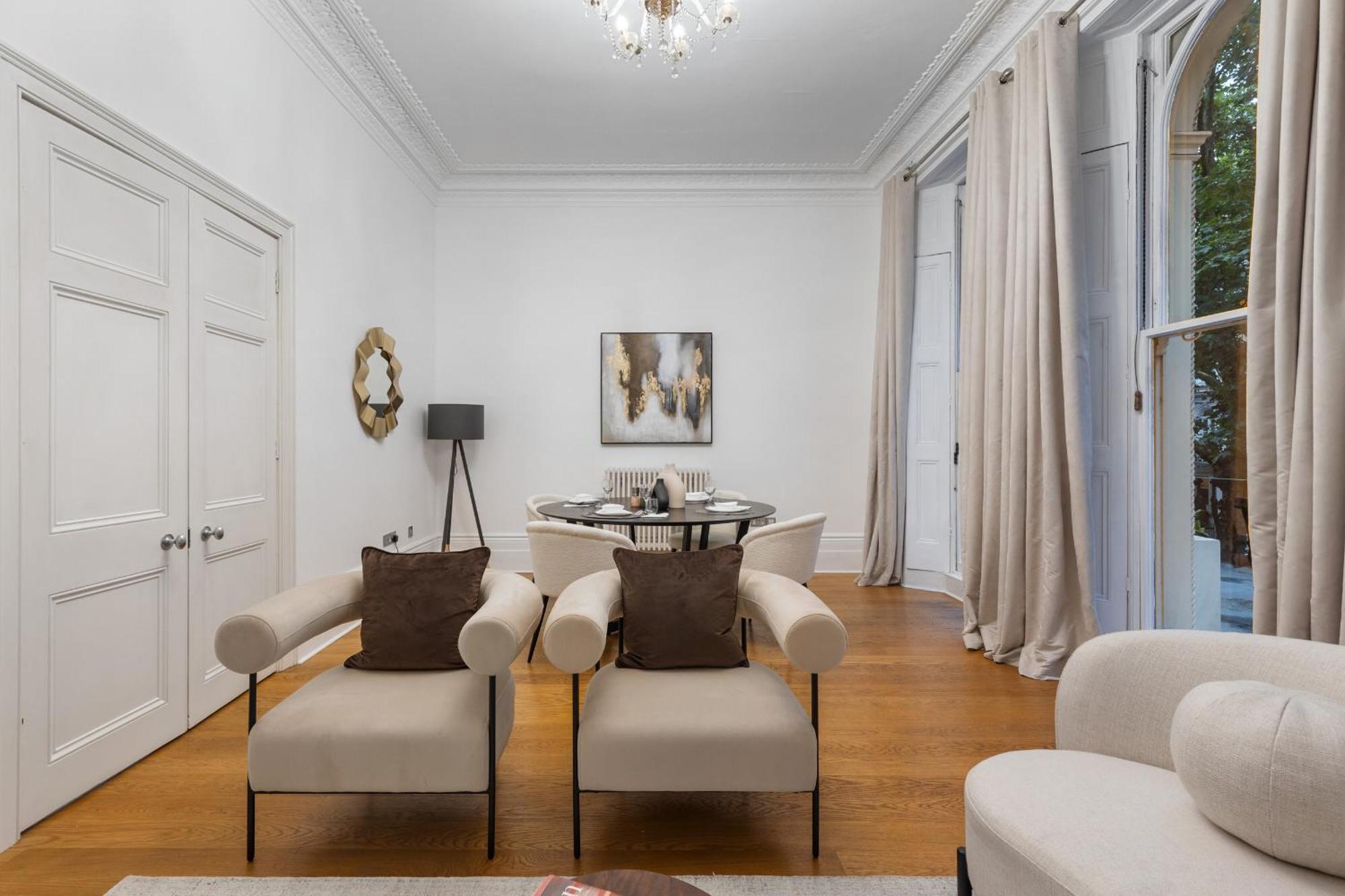 Luxurious Hideaway Retreat - La Reserve Knightsbrige Lejlighed