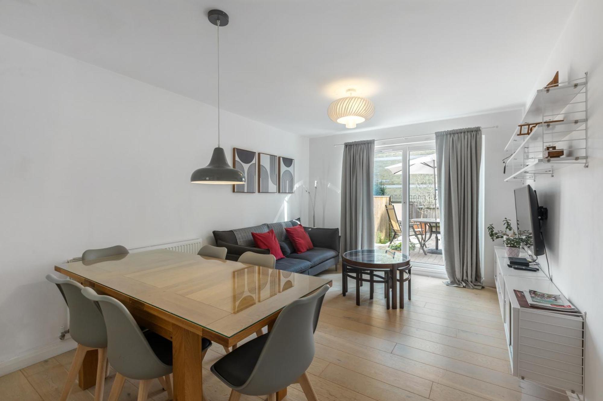 4 Bed 2 Bath - Modern Flat Right On Columbia Road! Feriehus London