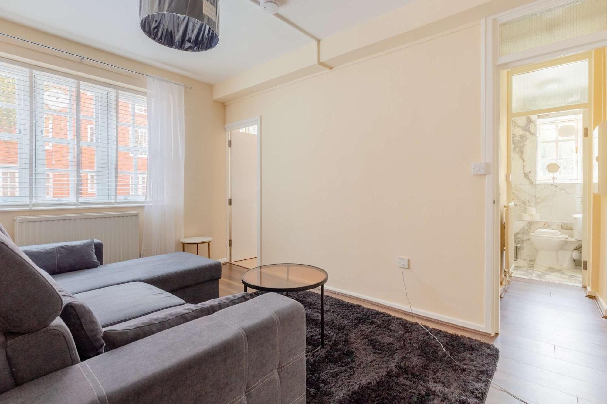 Stylish 1bd Flat Near Iconic Landmarks Londen