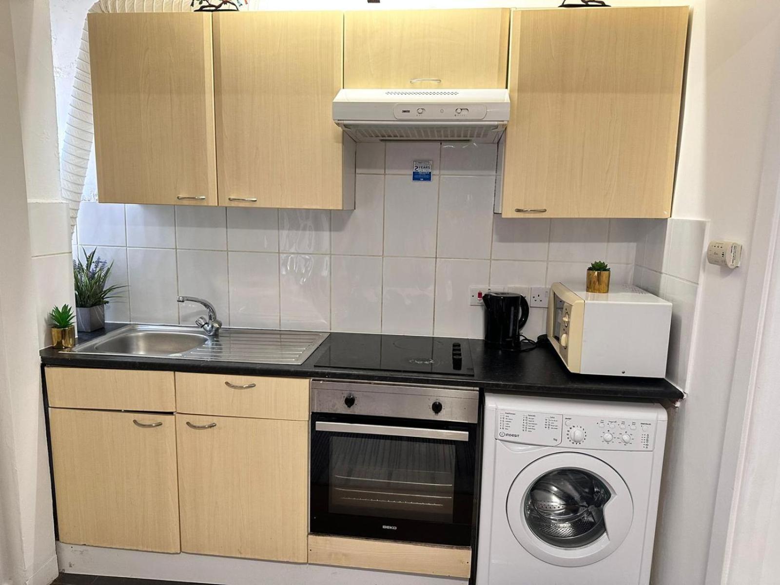 Family Studio In Central *