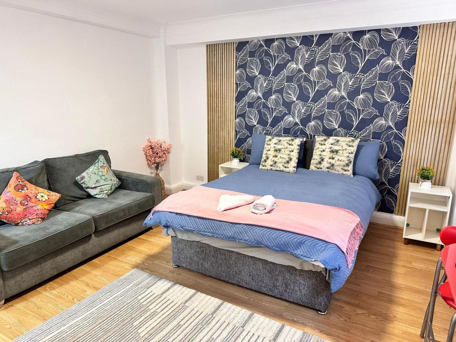 Family Studio In Central * London