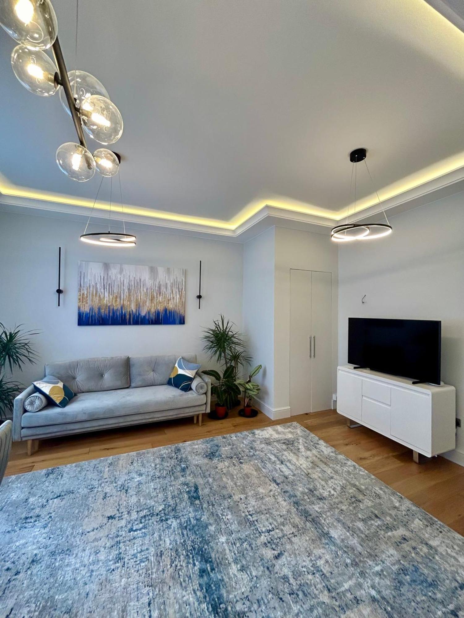 Stylish One Bed Flat In Paddington Pool And Gym Next Door Free Secure Underground Parking Nearby Londres