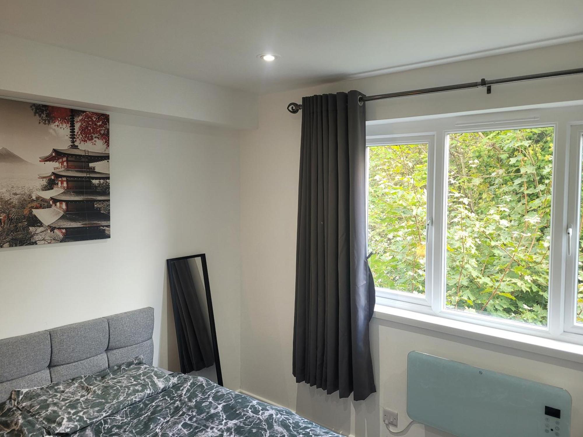 Rum i privatbostad Private Rm In A 2 Bed Near 4 Train Stations London