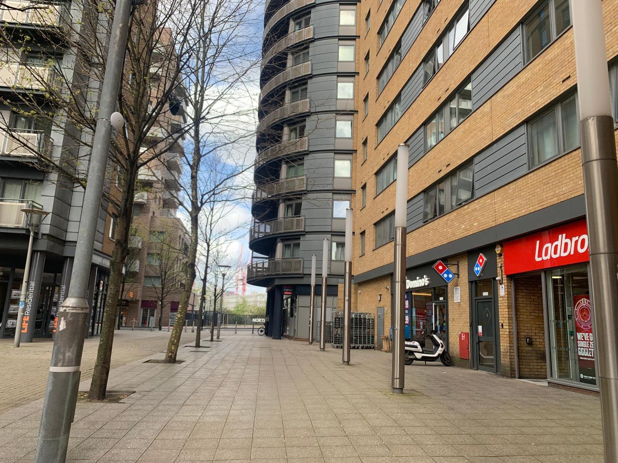 Leilighet North Acton Flat London