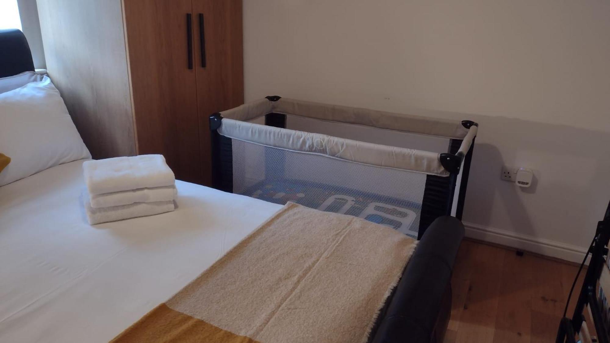 Spacious 2-bed Family With Pets Welcome Lägenhet