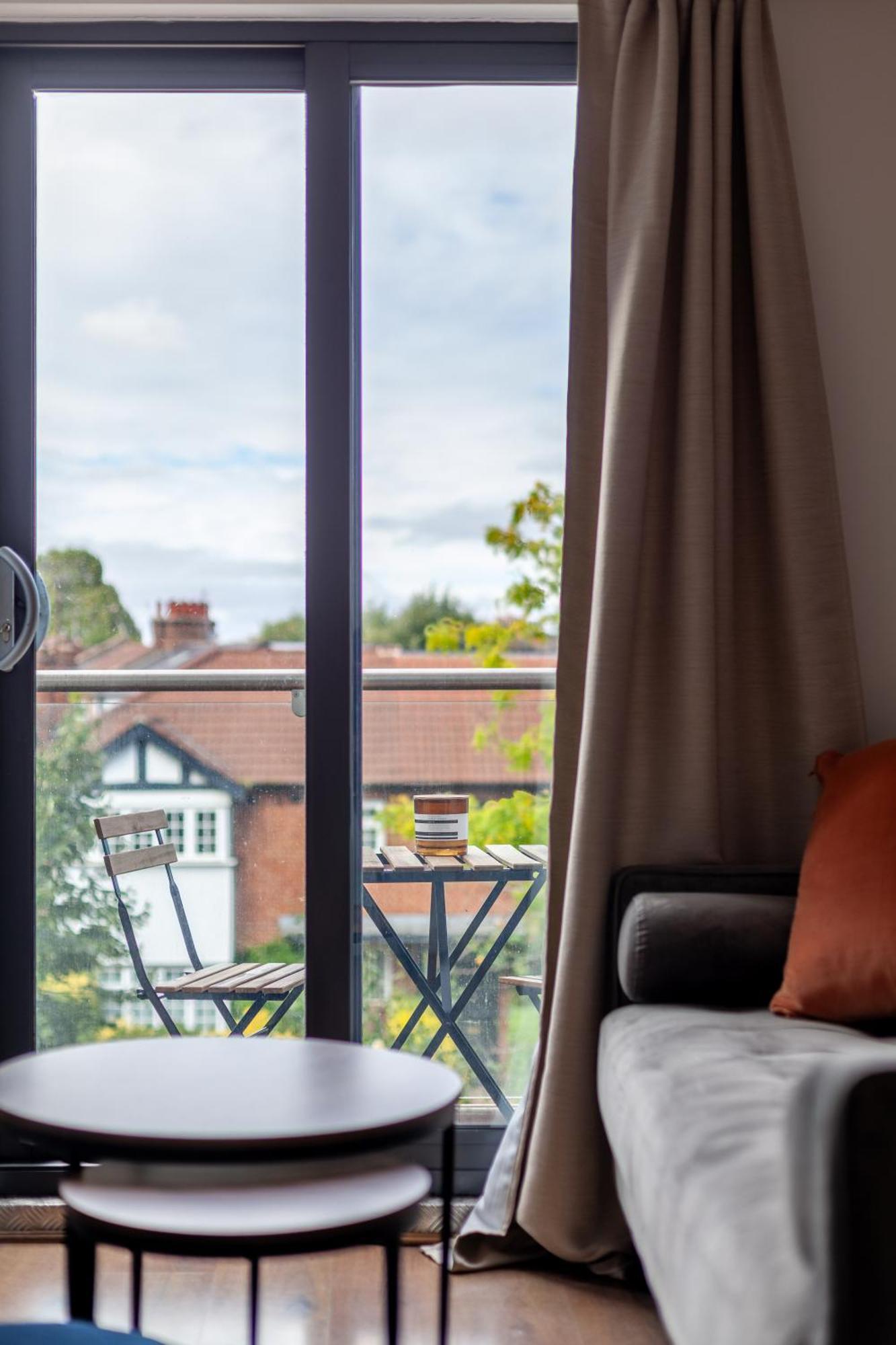 Apartment Modern 3 Bed & 3 Bathrooms Flat, Hackney Downs *