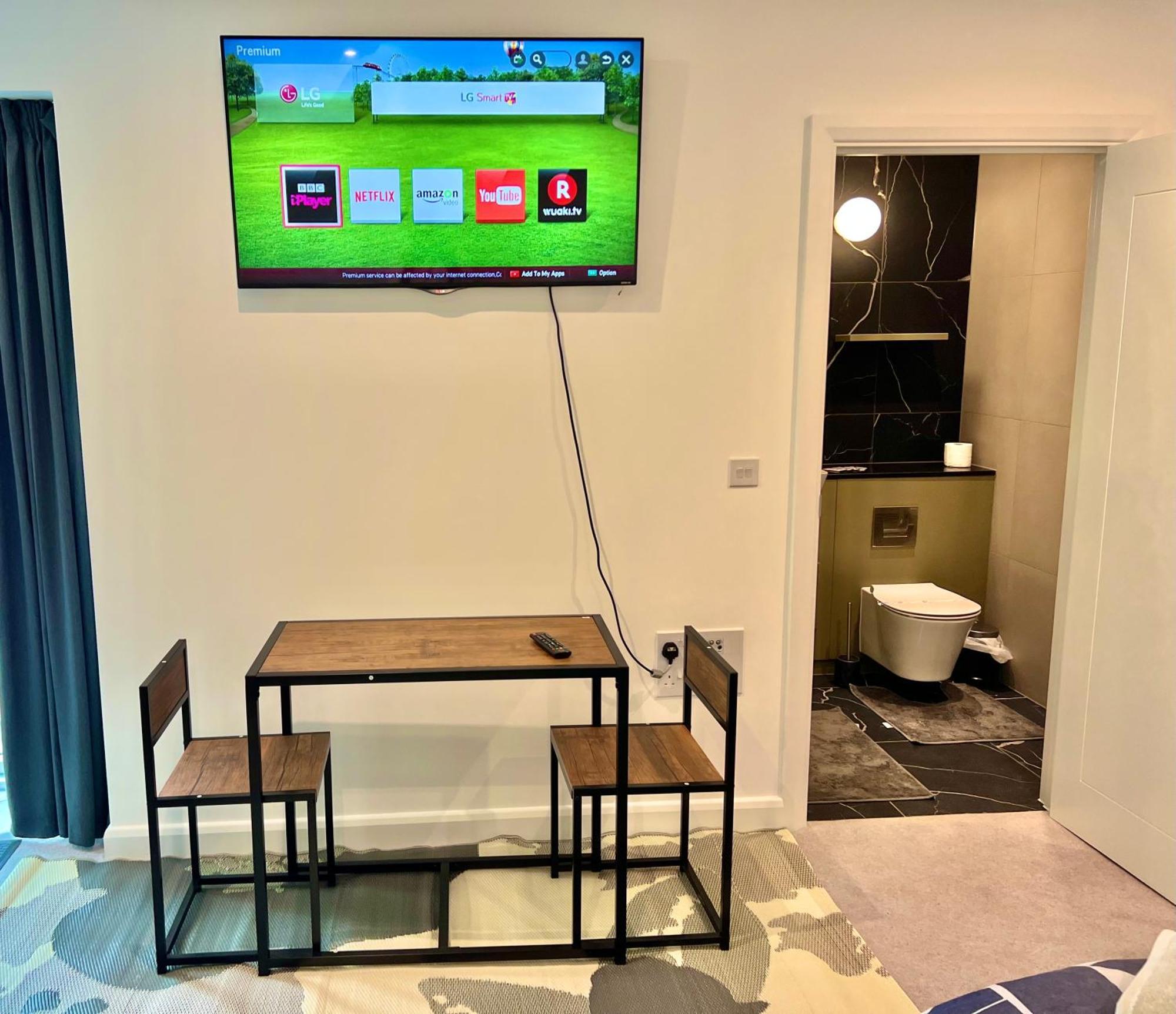 Lux King Penthouse W Private Entrance Lejlighed London