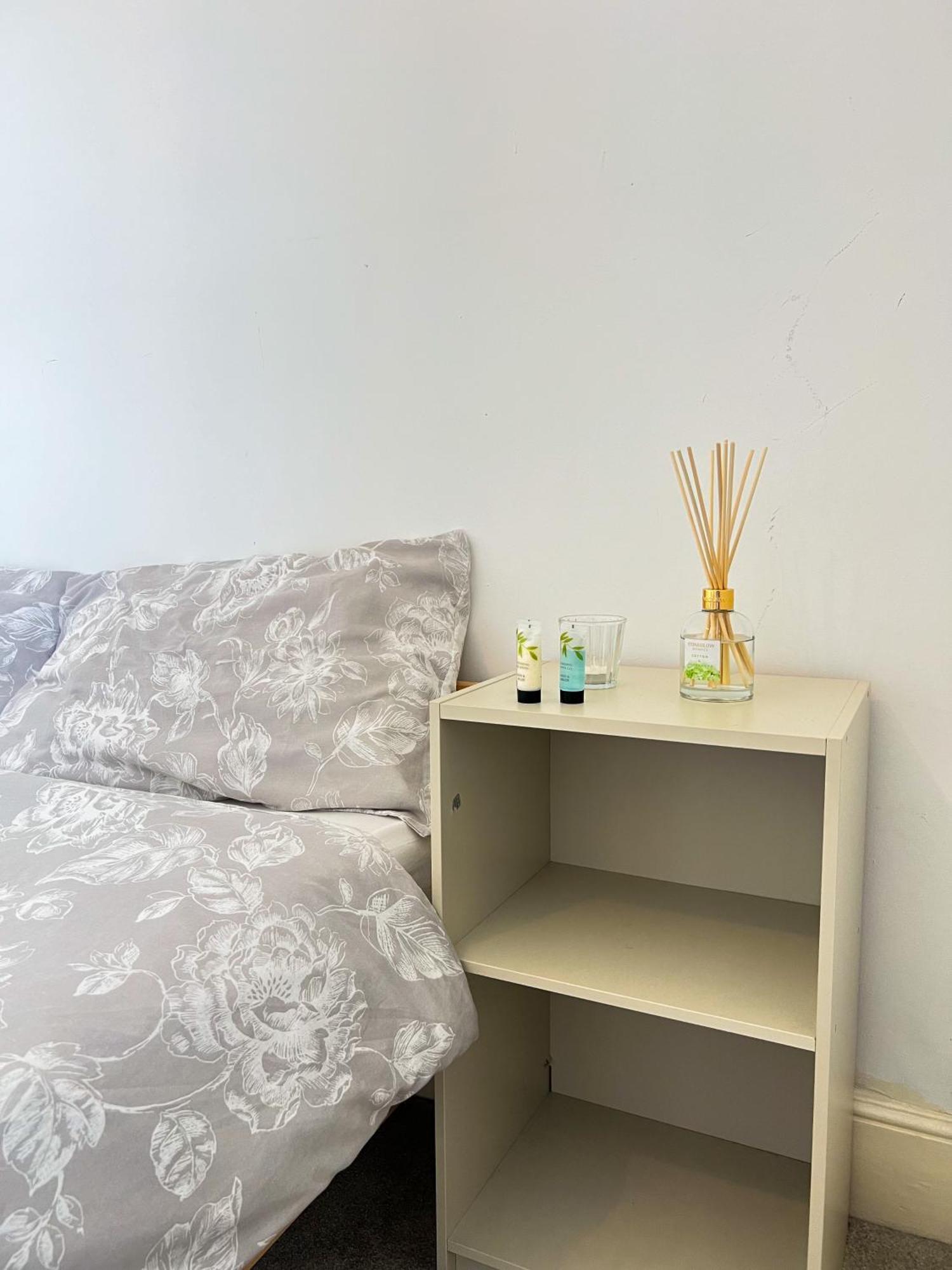 Welcome 2 Bedrooms Flat In Wimbledon Lägenhet *