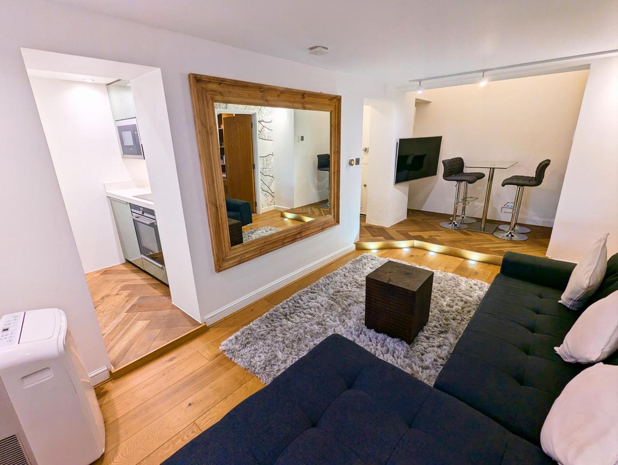 Modern 1 Bedroom In Kensington Londra