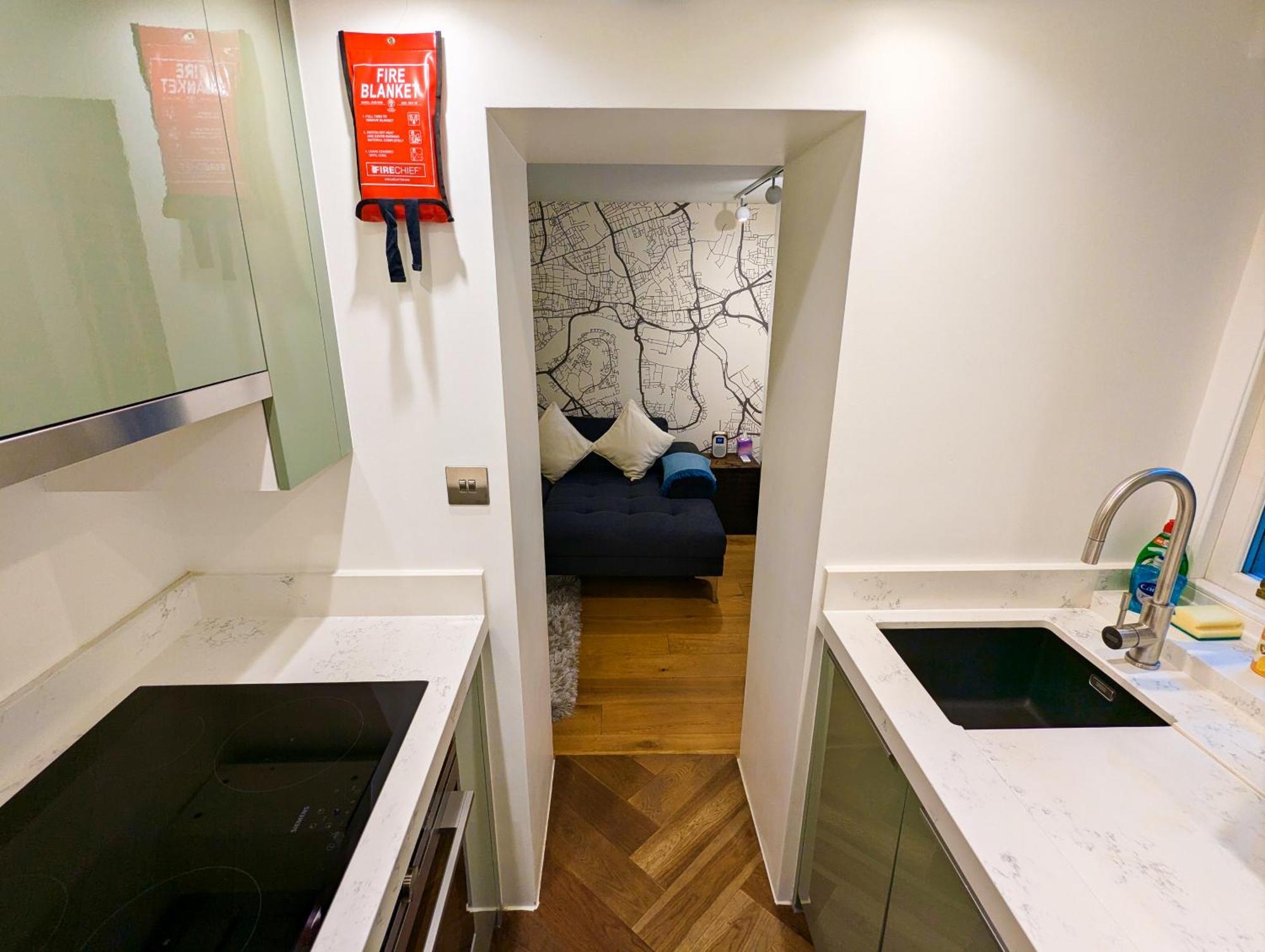Modern 1 Bedroom In Kensington Appartamento *