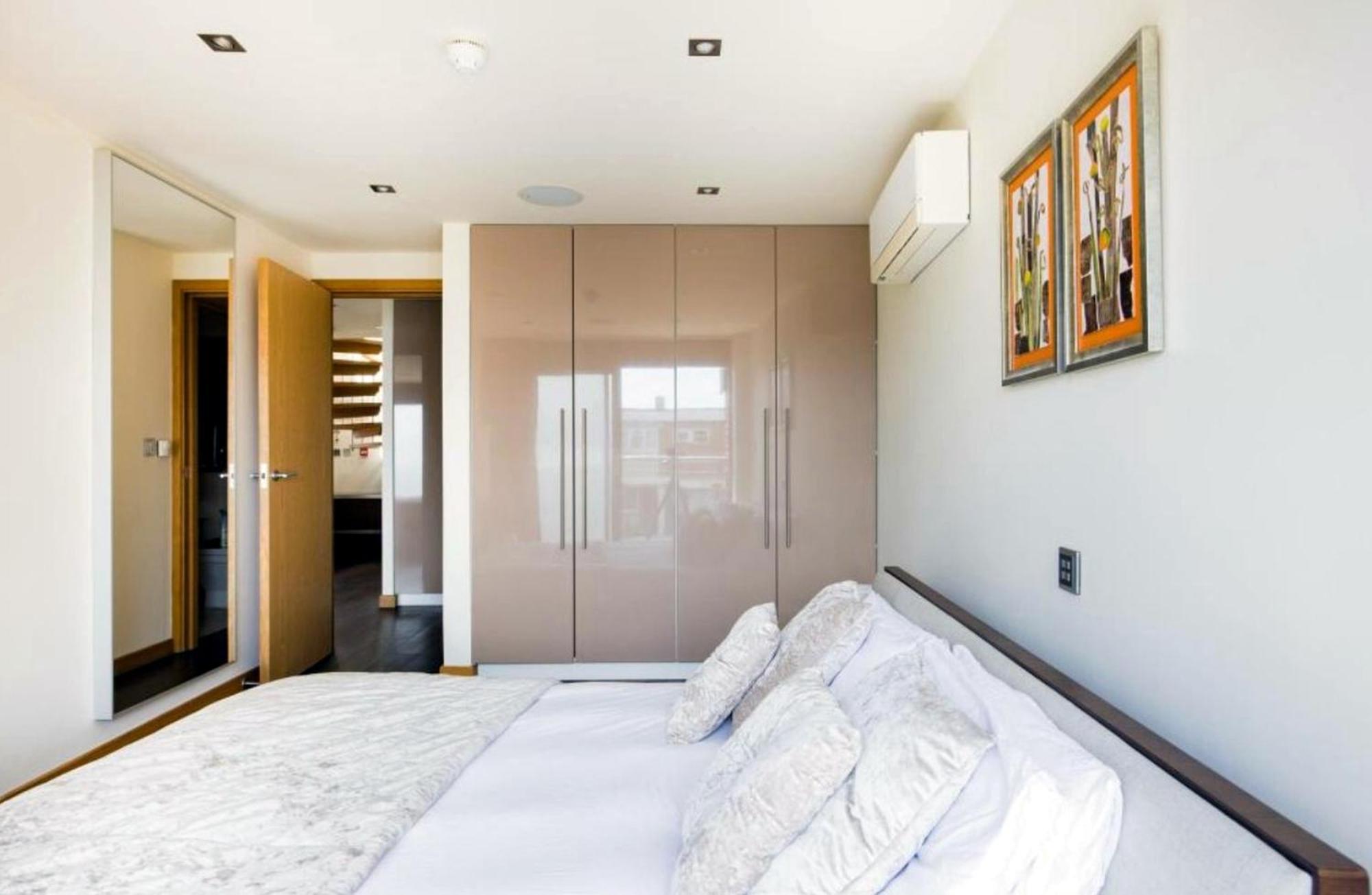 Spectacular 4 Bedroom Apartment