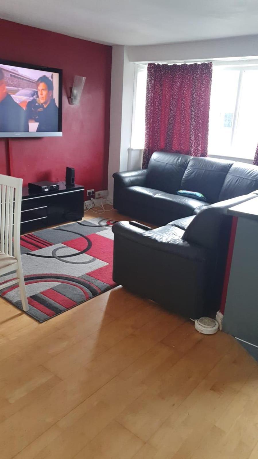 Spacious Wanstead Apartment- Sleeps 4! Lejlighed *
