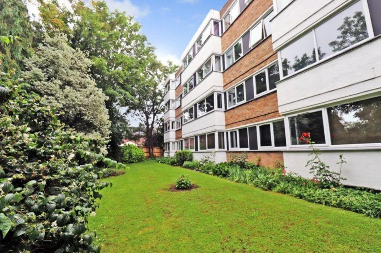 Spacious Wanstead Apartment- Sleeps 4! Lejlighed