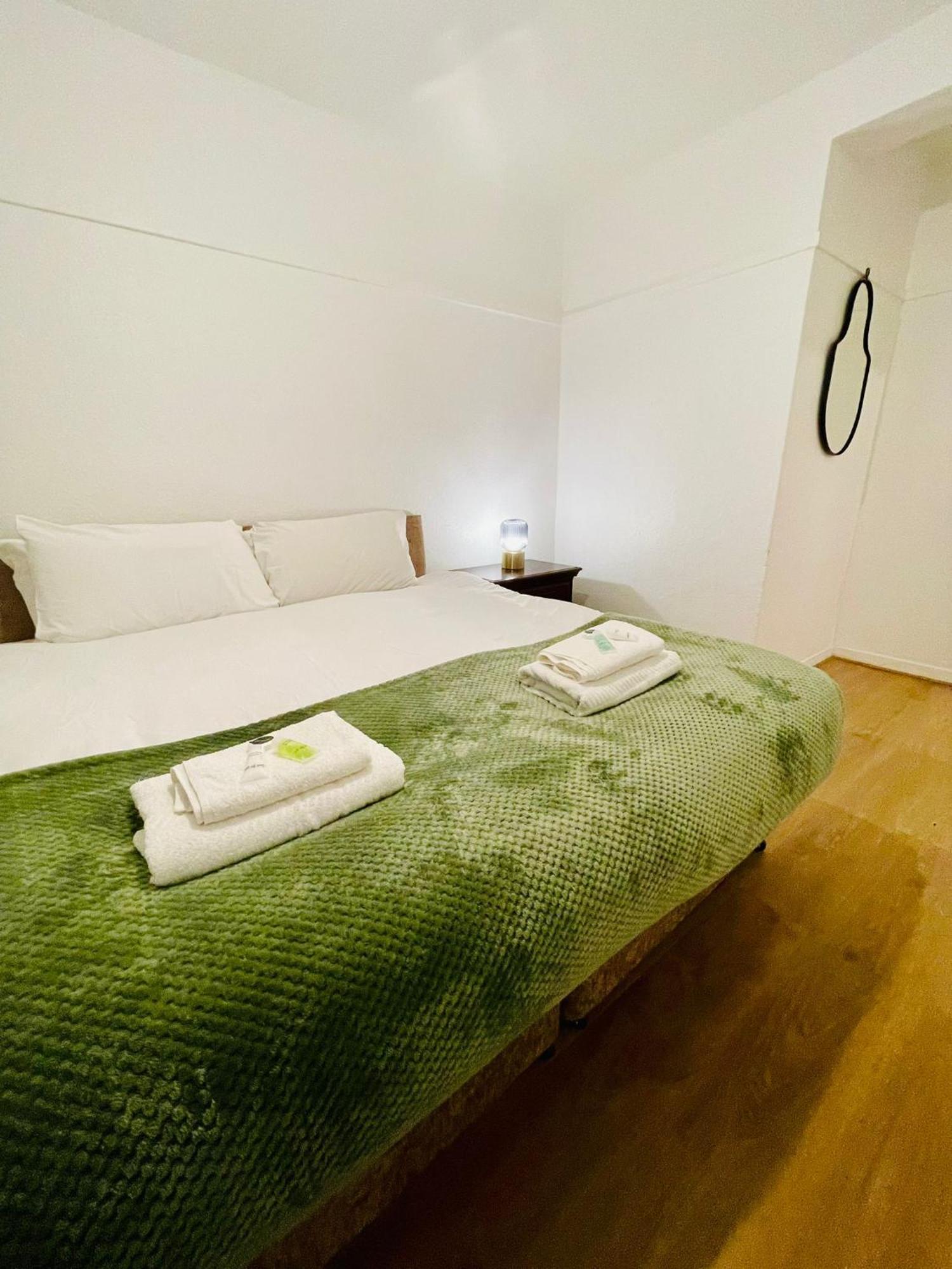 2bd Canarywharf Mile End Private Balcony Free Parking Appartement Londres