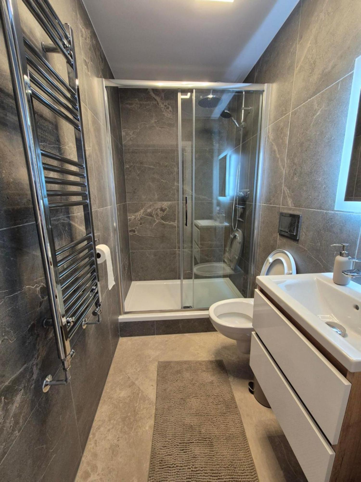 Appartamento Aya's Snaresbrook *