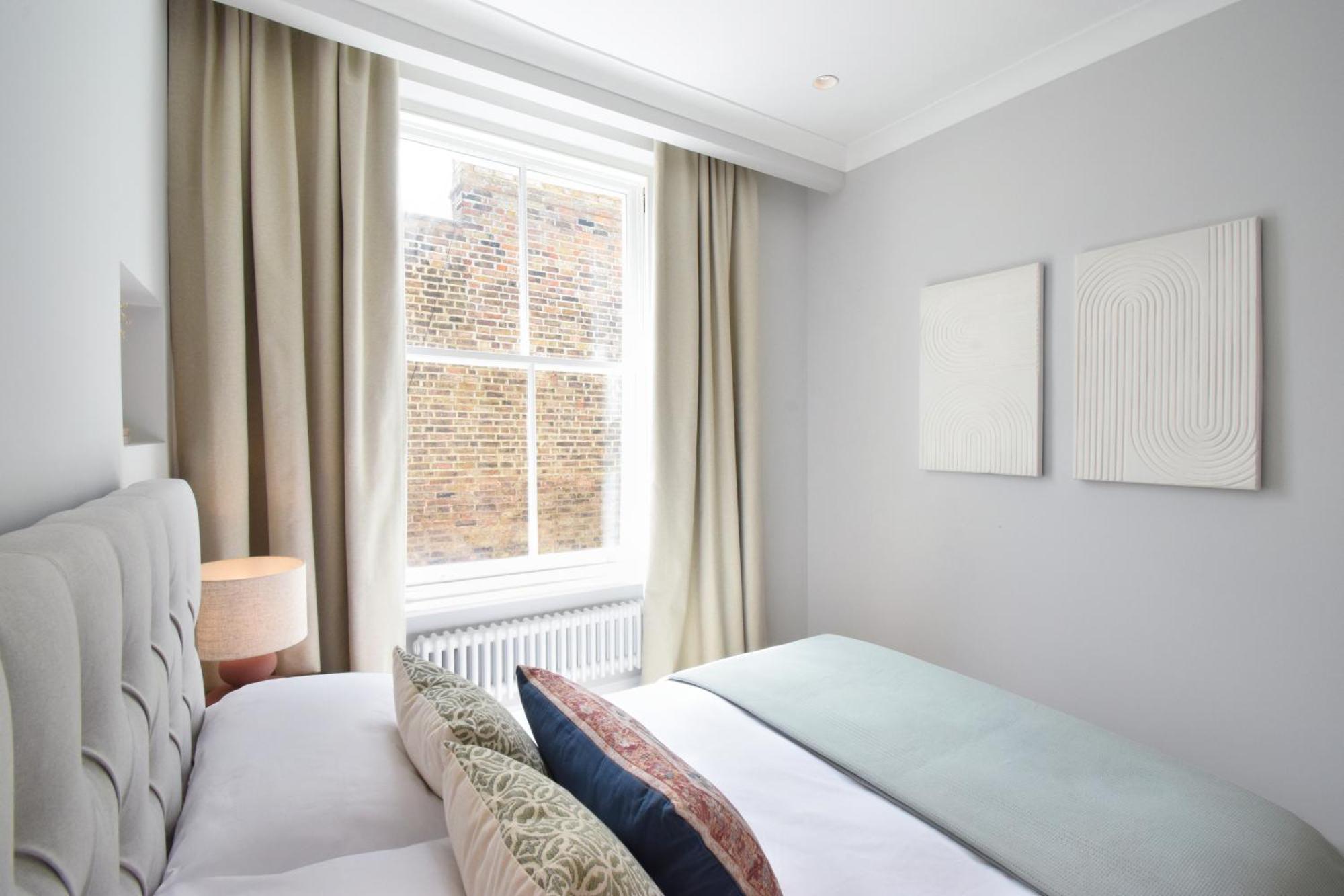 B Comfort * Londra