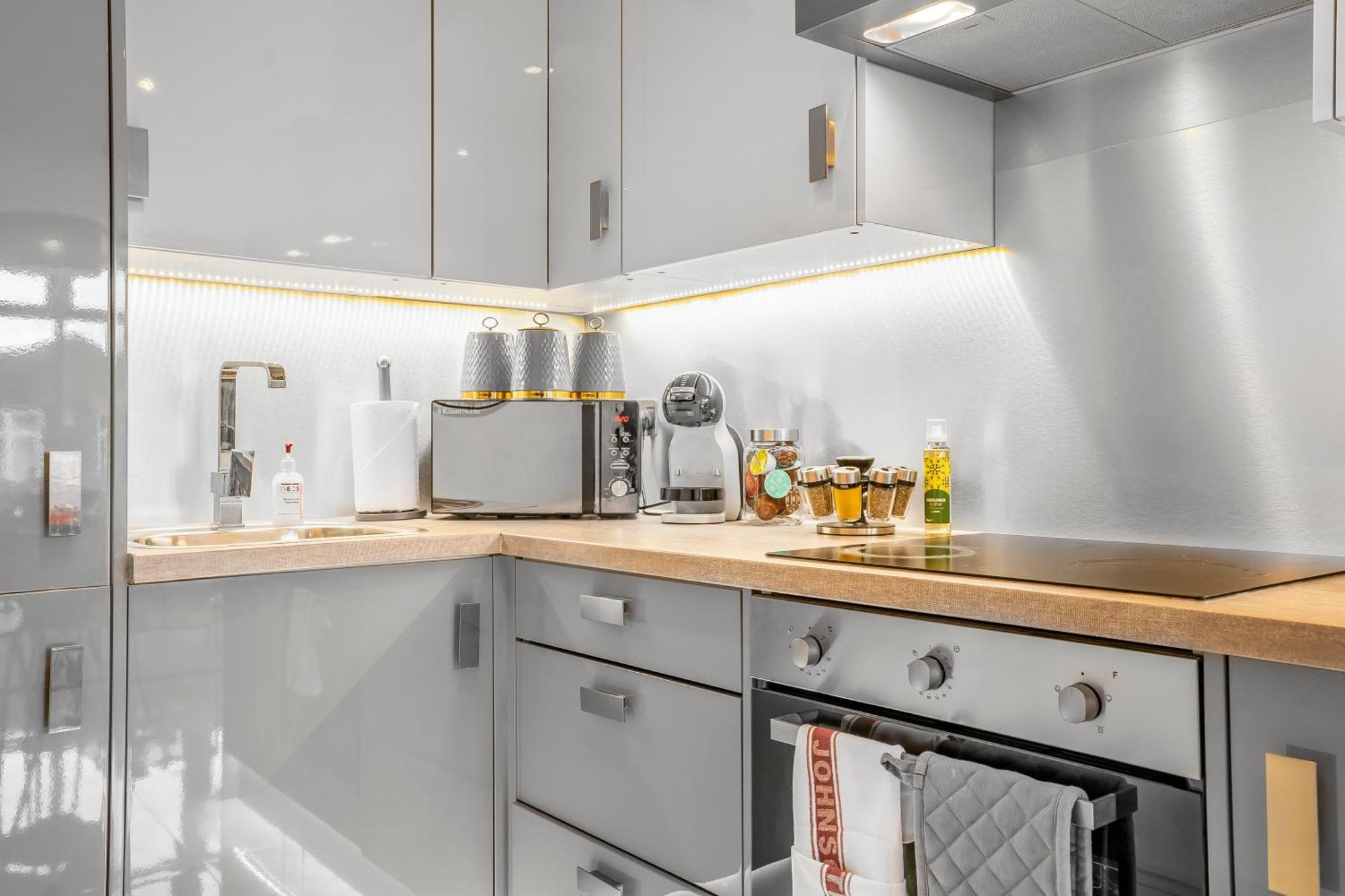 Stylish Near Wembley Stadium Apartment London
