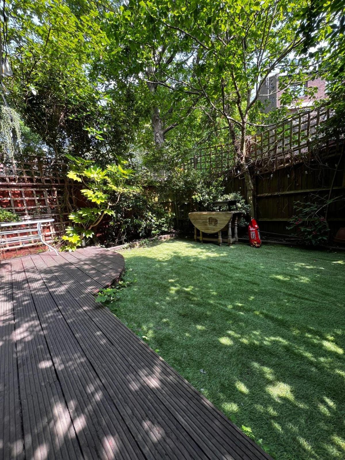 Chic 2 Bedroom Flat Appartement Londen
