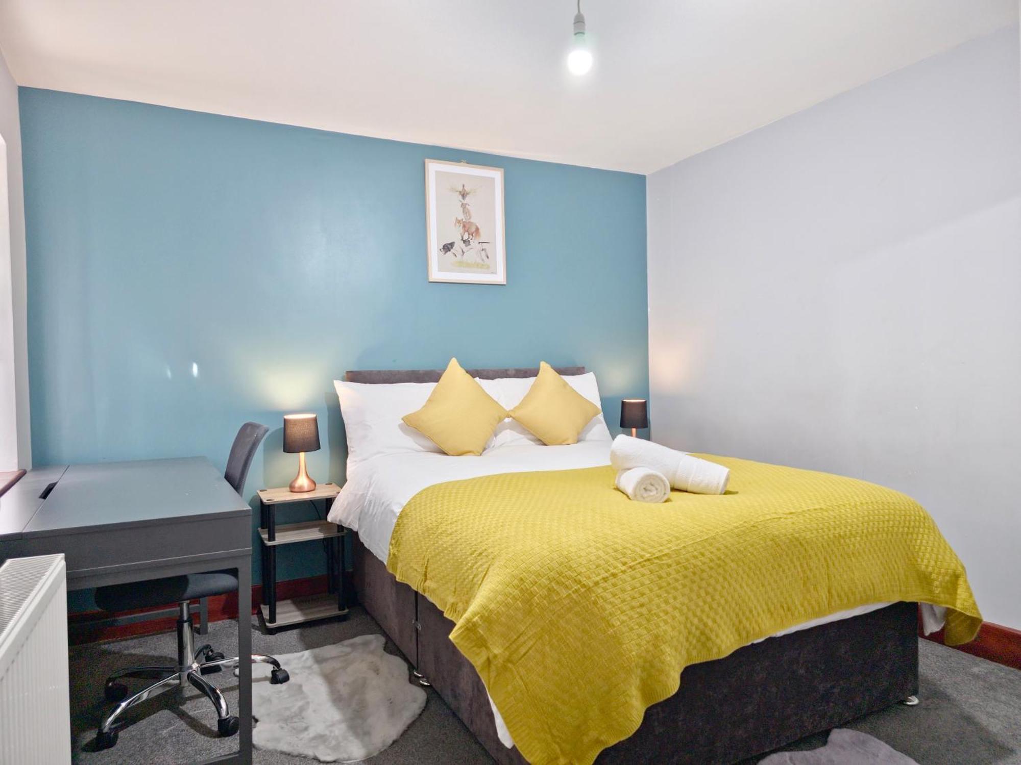 Cosy 3 Bedroom Flat Step Away From Paddington Apartment