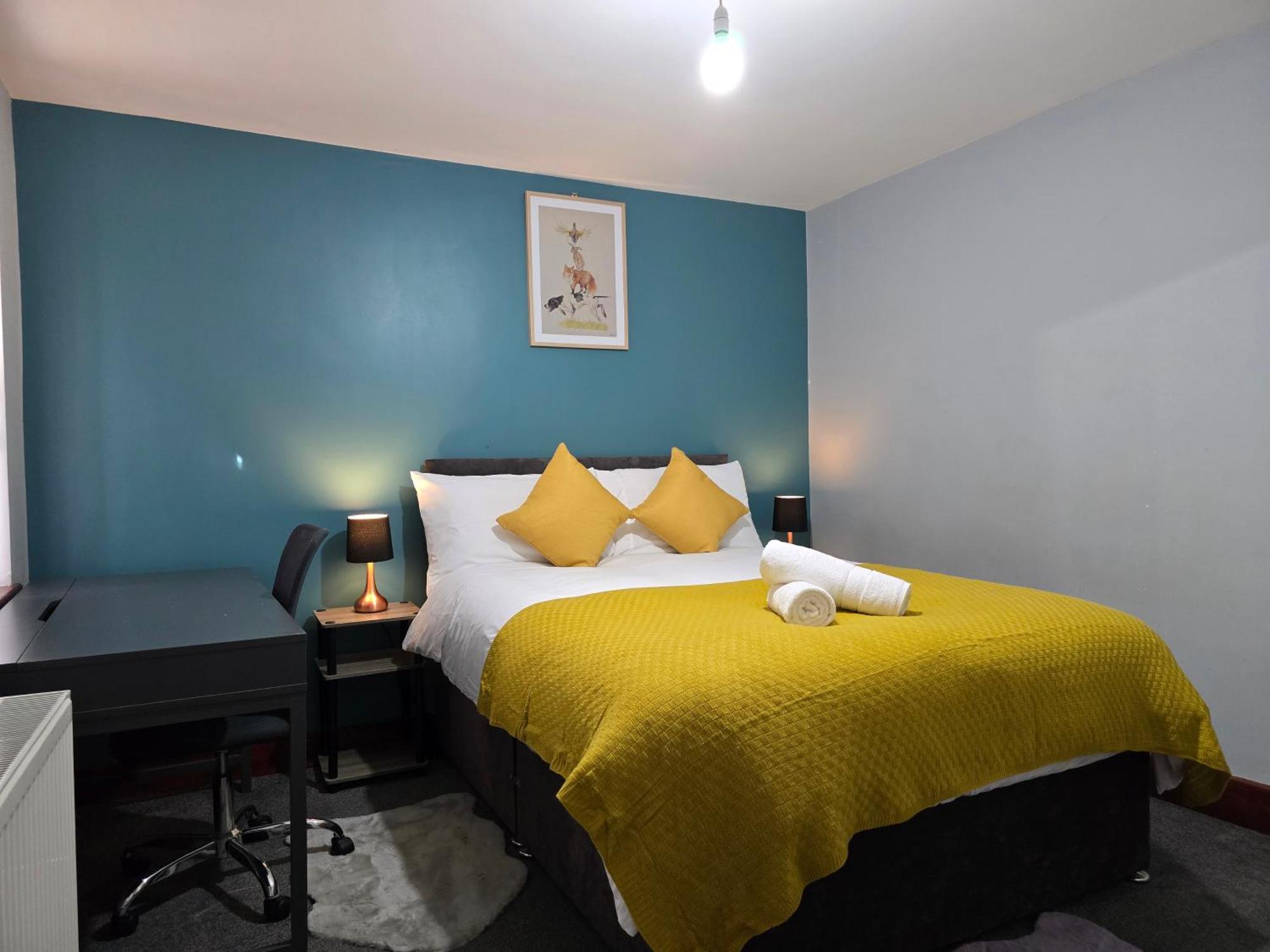 Cosy 3 Bedroom Flat Step Away From Paddington Apartment *