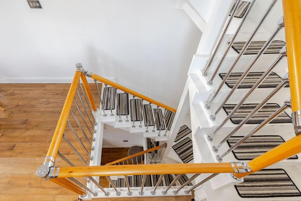 Apartment Luxury Near Canning Town- Free Parking