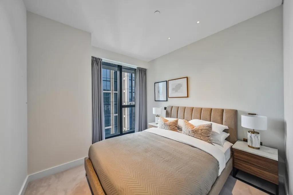 6 Exchange Gardens Apartment *
