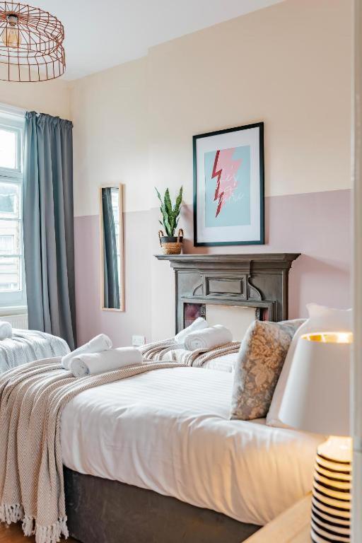Cosy , Haven And Spacious Apartment *