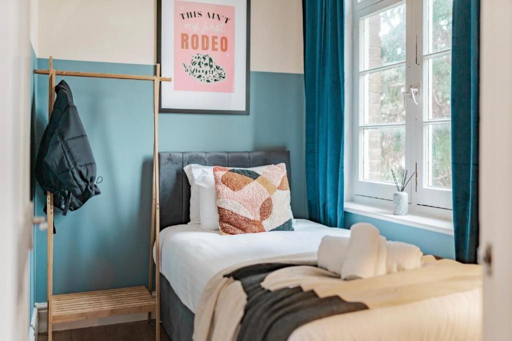 Cosy , Haven And Spacious London
