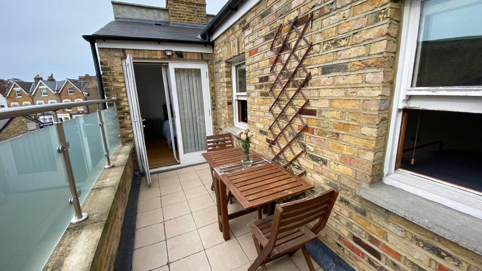 Cosy Flat Of 2 Bed And 2 Toilet Lejlighed