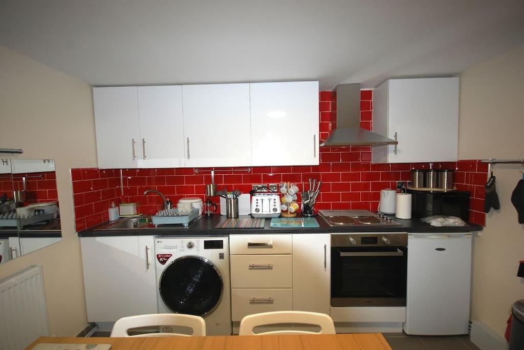 Appartement Newly Refurbished - Flat 8 Londen