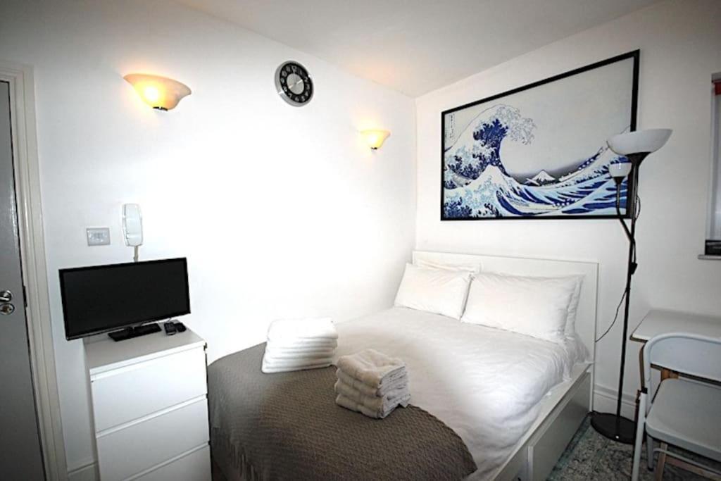 St 4 - Cosy, Modern N4 - 11mins Tube Apartment *