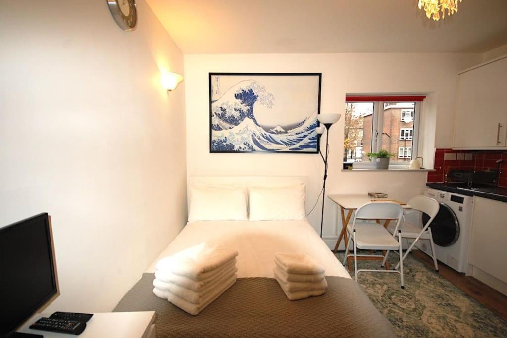 St 4 - Cosy, Modern N4 - 11mins Tube *