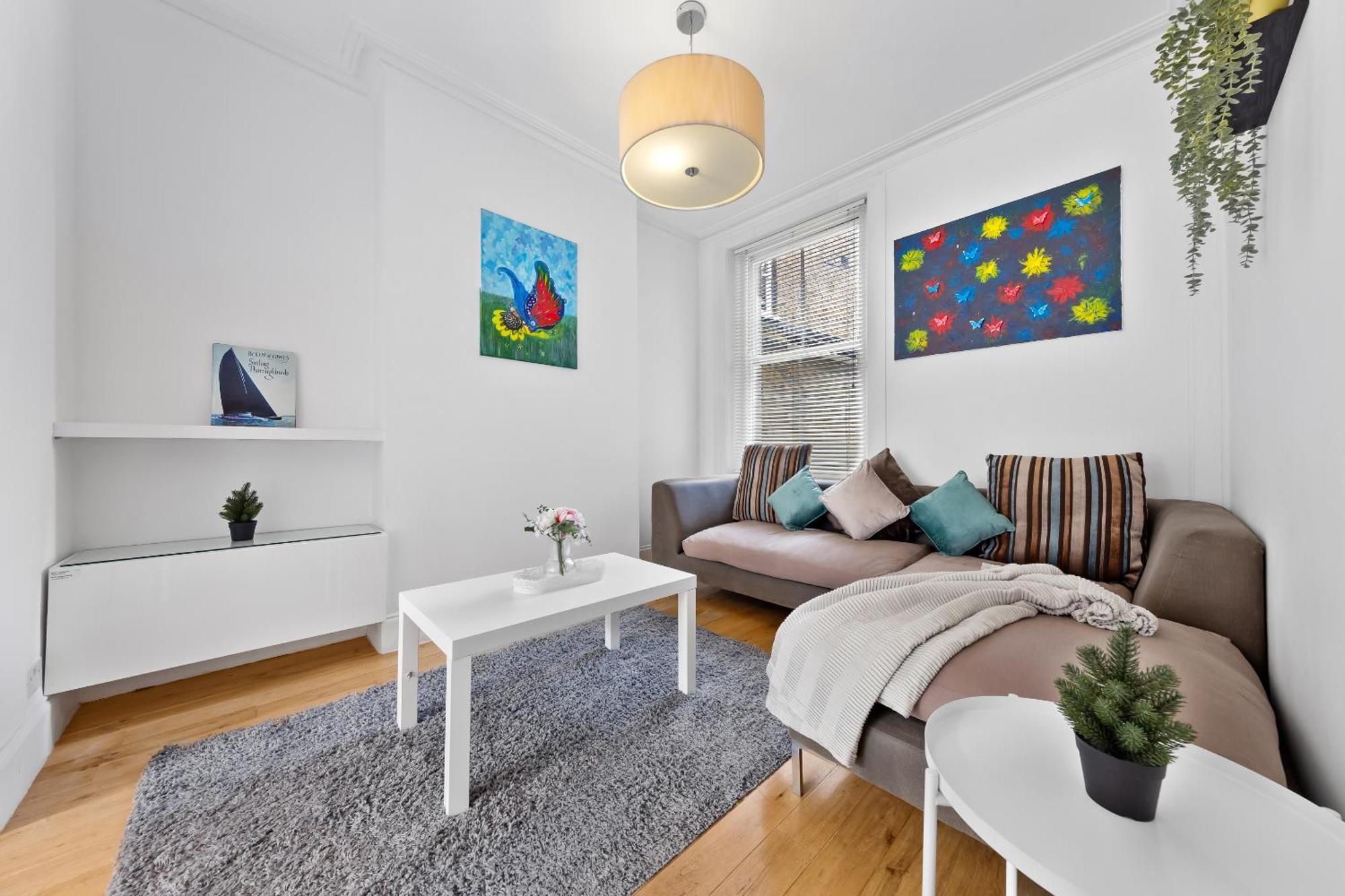 Leilighet Luxury 4-bedroom Modern Flat In Steps From Station, Sleeps 9 In Style! *