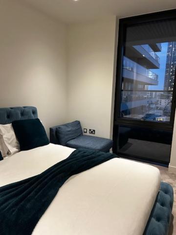 Luxury High Rise 2-bed With Lovely View In Canary Wharf * Londen